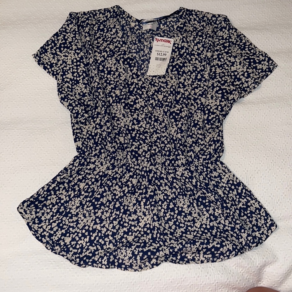 Blue and nude summer top